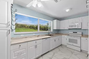 201 W Riverside Dr, Jupiter, FL 33469 - Photo 9