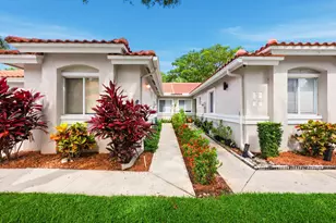 10432 Lake Vista Cir, Boca Raton, FL 33498 - Photo 1