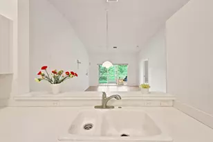 10432 Lake Vista Cir, Boca Raton, FL 33498 - Photo 17