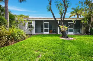 10432 Lake Vista Cir, Boca Raton, FL 33498 - Photo 5