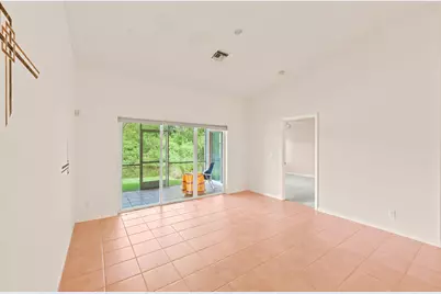 10432 Lake Vista Circle, Boca Raton, FL 33498 - Photo 9