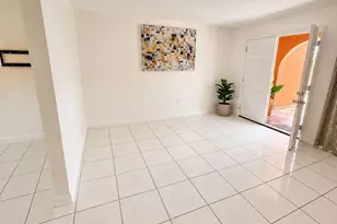 4210 W 10th Ct, Hialeah, FL 33012 - Photo 3