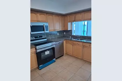 105 Lake Emerald Drive #406, Oakland Park, FL 33309 - Photo 7