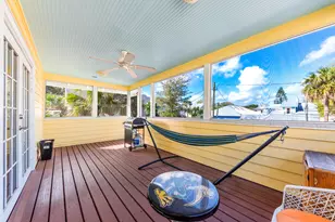 404 SW Camden Ave, Stuart, FL 34994 - Photo 7
