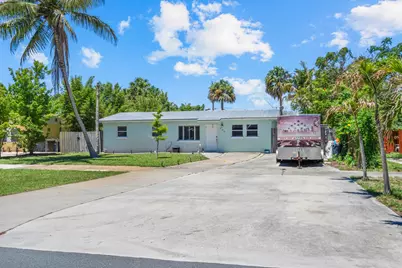 520 SE Dolphin Drive, Stuart, FL 34996 - Photo 3