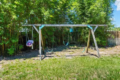 520 SE Dolphin Drive, Stuart, FL 34996 - Photo 27