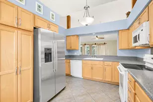 2400 SW 19th Ave, Boynton Beach, FL 33426 - Photo 15