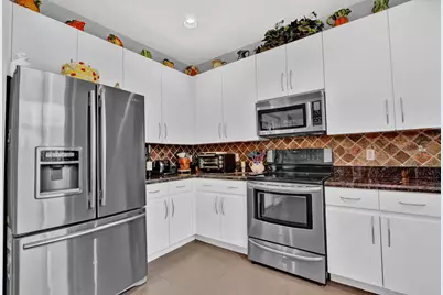 15861 Lisbon Court, Wellington, FL 33414 - Photo 9