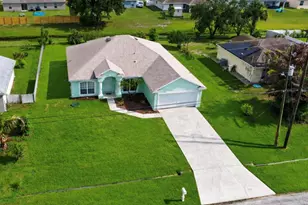 522 SW McComb Ave, Port Saint Lucie, FL 34953 - Photo 3