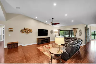8670 NW 56th Street, Coral Springs, FL 33067 - Photo 11