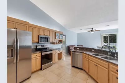 2101 SW Alloway Avenue, Port Saint Lucie, FL 34953 - Photo 9