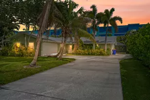 4796 SE Manatee Terrace, Stuart, FL 34997 - Photo 5