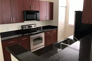 2421 NE 65th St, Fort Lauderdale, FL 33308 - Photo 3
