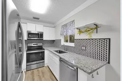 31 Lake Vista Trail #205, Port Saint Lucie, FL 34952 - Photo 11