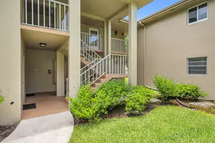 31 Lake Vista Trail, Port Saint Lucie, FL 34952 - Photo 3