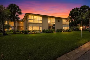 31 Lake Vista Trail, Port Saint Lucie, FL 34952 - Photo 1