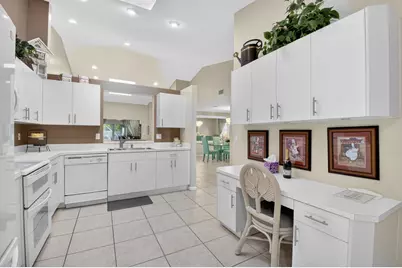 5590 Royal Lake Circle, Boynton Beach, FL 33437 - Photo 15
