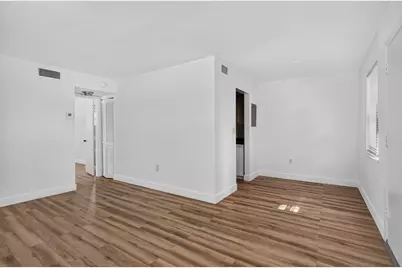 2141 NE 42nd Street #101, Lighthouse Point, FL 33064 - Photo 5