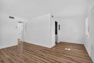 2141 NE 42nd St, Lighthouse Point, FL 33064 - Photo 5