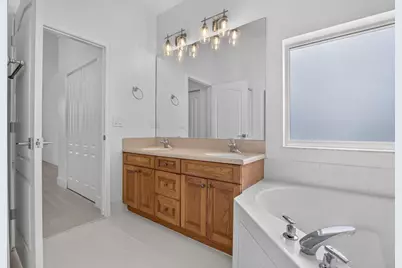 19303 SW 60th Court, Pembroke Pines, FL 33332 - Photo 17
