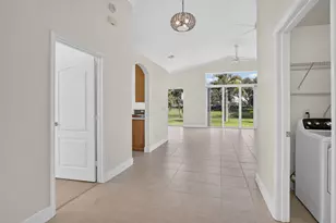 19303 SW 60th Ct, Pembroke Pines, FL 33332 - Photo 5