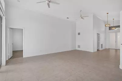 19303 SW 60th Court, Pembroke Pines, FL 33332 - Photo 9
