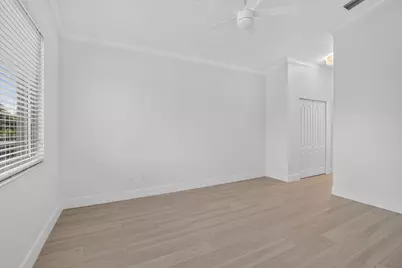 19303 SW 60th Court, Pembroke Pines, FL 33332 - Photo 15
