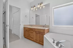 19303 SW 60th Ct, Pembroke Pines, FL 33332 - Photo 17