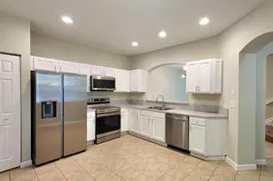 2124 Oakmont Dr, Riviera Beach, FL 33404 - Photo 7