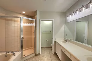 2124 Oakmont Dr, Riviera Beach, FL 33404 - Photo 15