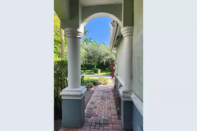 2124 Oakmont Drive, Riviera Beach, FL 33404 - Photo 3