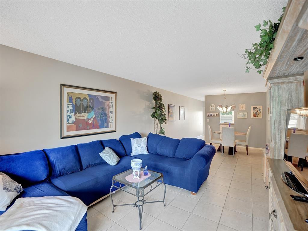 2003 Granada Dr #C4 - 2003 Granada Dr #C4, Coconut Creek, FL 33066 Luxury Property | Jose Angel Pina