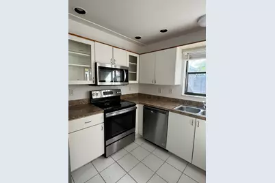 429 N Cypress Drive #C, Tequesta, FL 33469 - Photo 3