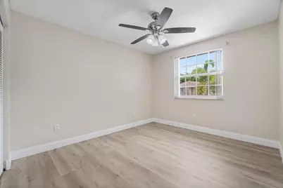 10425 Buena Ventura Drive, Boca Raton, FL 33498 - Photo 21