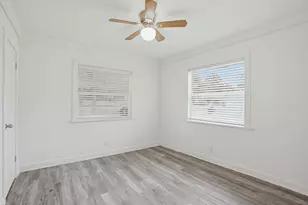 422 49th St, West Palm Beach, FL 33407 - Photo 21