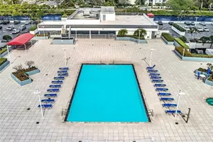 3675 N Country Club Dr, Aventura, FL 33180 - Photo 21