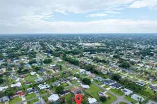 1010 SE Euclid Ln, Port Saint Lucie, FL 34983 - Photo 23