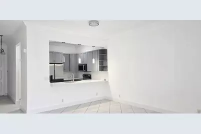 8320 Lagos De Campo Boulevard, Tamarac, FL 33321 - Photo 5