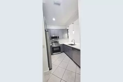 8320 Lagos De Campo Boulevard, Tamarac, FL 33321 - Photo 3