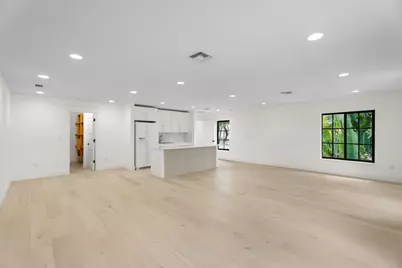 257 E Lakewood Road, West Palm Beach, FL 33405 - Photo 37
