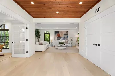 257 E Lakewood Road, West Palm Beach, FL 33405 - Photo 5