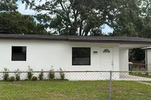 2002 Ave P, Fort Pierce, FL 34950 - Photo 3
