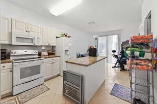 1941 Gardenia Ct, Riviera Beach, FL 33404 - Photo 7