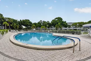 2020 Durham A, Deerfield Beach, FL 33442 - Photo 25