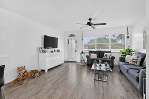 2020 Durham A, Deerfield Beach, FL 33442 - Photo 3