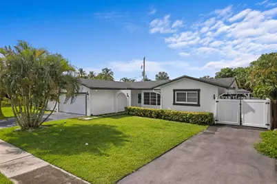 124 Oregon Lane, Boca Raton, FL 33487 - Photo 3
