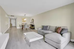 15451 Pembridge Dr, Delray Beach, FL 33484 - Photo 9