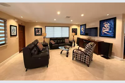 5170 Palm Avenue, Hialeah, FL 33012 - Photo 5