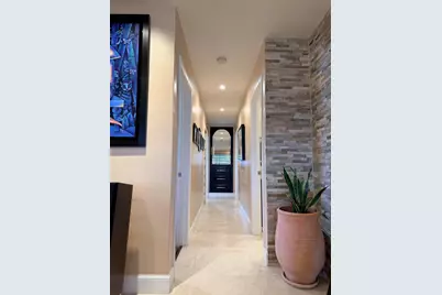 5170 Palm Avenue, Hialeah, FL 33012 - Photo 9