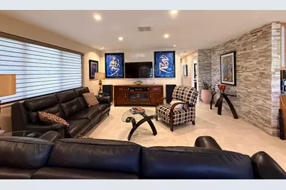 5170 Palm Avenue, Hialeah, FL 33012 - Photo 7